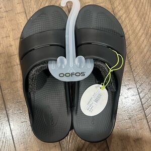 OOFOS Black Slide Sandals